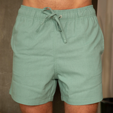 Shorts | Linho Monaco Green